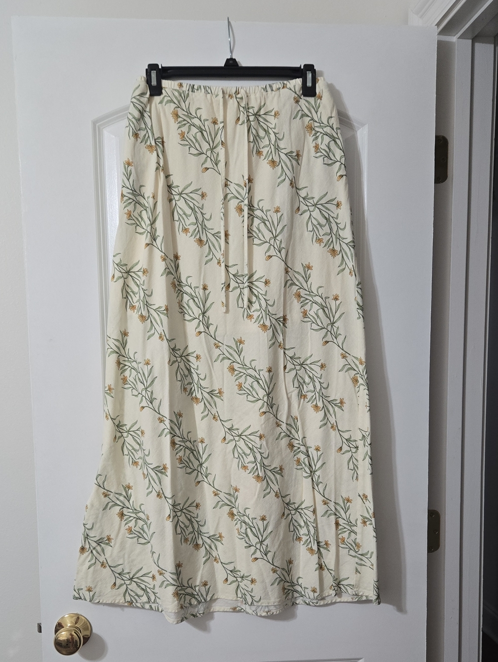 Cream Floral Maxi Skirt with Green Leaf Print Large